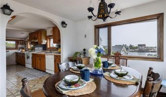 18 Beach Row, Narragansett, RI 02879