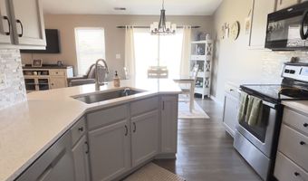 1576 Rosewood Dr, Avon, IN 46123