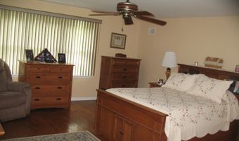 550 Egenolf Pl, Bayville, NJ 08721