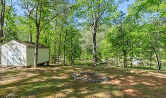 534 Beechwood Dr, Bracey, VA 23919