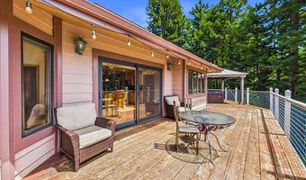 1531 Fickle Hill Rd, Arcata, CA 95521