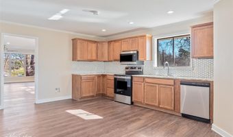 813 Dalzell St, Shreveport, LA 71104