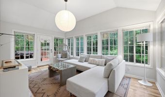 323 PALMER Rd, Basye, VA 22810