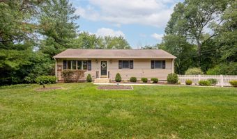 13 Birch Rd, Danbury, CT 06811