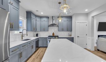 400 Anchor Ave, Beachwood, NJ 08722