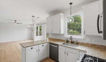 58 W OLD MILL Trl, Antioch, IL 60002