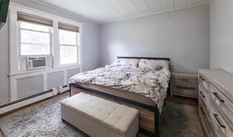 14 Magnolia St, Bergenfield, NJ 07621