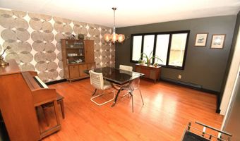 51 Ironworks Rd, Clinton, CT 06413