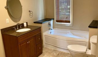 211 Keats Ln, Albrightsville, PA 18210