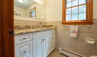 198 N Timber Ln, Cheshire, CT 06410