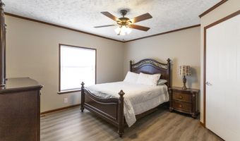 957 Blessing Rd, Albertville, AL 35951