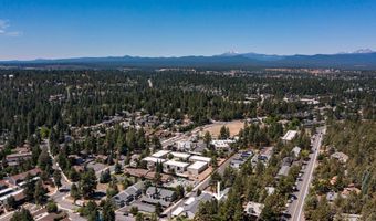 1527 NW Juniper St Apt 2, Bend, OR 97703