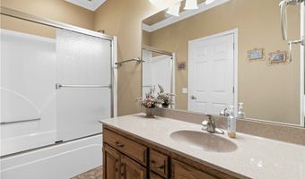 136 Riverview Dr, Anderson, MO 64831