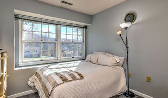 39 Lasky Rd, Beacon Falls, CT 06403