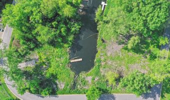 41147 N Lincoln Ave, Antioch, IL 60002