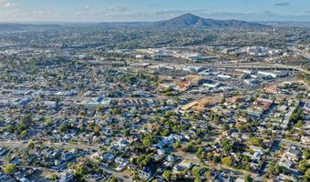 8980 Linden Ln, La Mesa, CA 91941