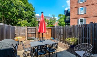 4725 31ST St S, Arlington, VA 22206