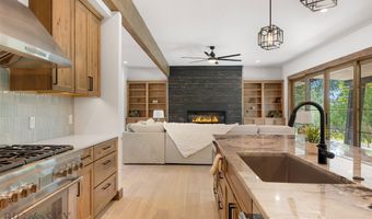 33 Leachman Ln, Bozeman, MT 59718