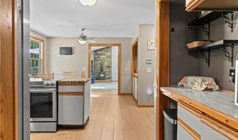 189 Wolf Rock Rd, Exeter, RI 02822