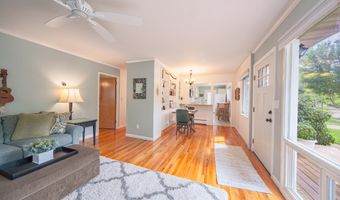 2104 S Circle Dr, Ann Arbor, MI 48103
