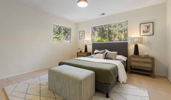 1050 White Cottage Rd N, Angwin, CA 94508