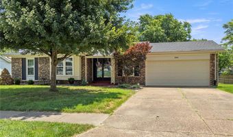 894 Napoli Dr, Ballwin, MO 63021