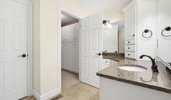 9 Pebble Beach Dr, Bedford, NH 03110
