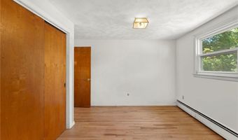 4 Reed Pl, East Greenwich, RI 02818