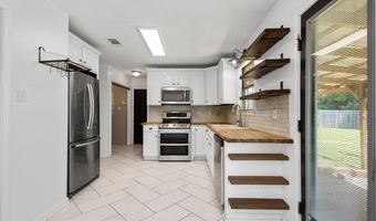 3712 Hazelwood Dr, Benton, AR 72015