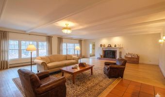 109 Sahagian Rd, Belgrade, ME 04917