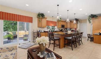 10 Honey Lou Ct, Cranston, RI 02921