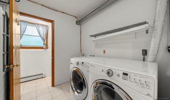 356 Allendale Ave, Allendale, NJ 07401