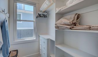 3 Sandspur Trl, Bald Head Island, NC 28461