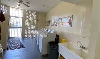 750 Amana St PH3, Honolulu, HI 96814