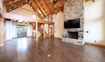685 River Oaks Dr, Big Sandy, TN 38221