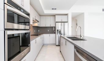 20729 NE 32nd Ave, Aventura, FL 33180