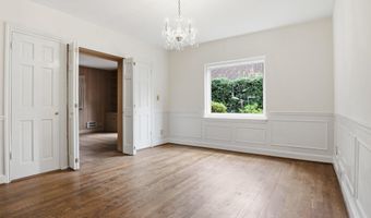 2620 FORT SCOTT Dr, Arlington, VA 22202