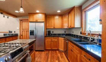 20087 Beaver Ln, Bend, OR 97703