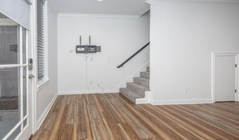 922 Porter Ave 216, Ocean Springs, MS 39564