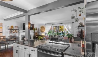 5 Deanwood Cir, Asheville, NC 28803