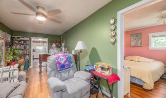 240 Middle Rd, Augusta, ME 04330