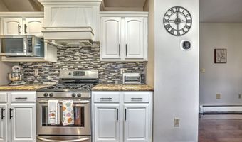 39 Lasky Rd, Beacon Falls, CT 06403