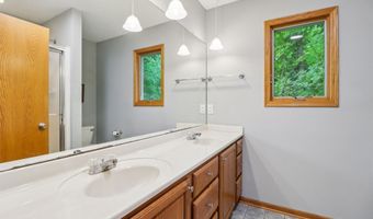 3211 SW Applewood St, Ankeny, IA 50023