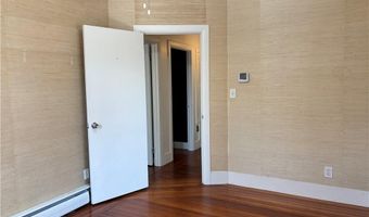 5 Ellwood Pl, Newport, RI 02840