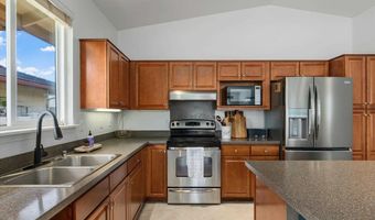 45 Hoku Puhipaka St, Kahului, HI 96732