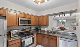 174 Williamsburg Ct, Albany, NY 12203
