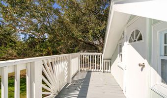 139 Conway Rd, Beaufort, NC 28516