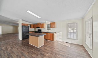 521 Rio Grande Dr, Adrian, MI 49221