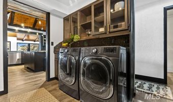 1717 Pine Lakes Ranch Dr, Cascade, ID 83611