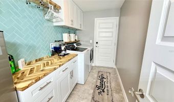 4015 TULLAMORE Ln, Auburndale, FL 33823